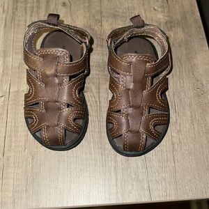 Carters Toddlers/ Babies Sandals Size 5 Boy